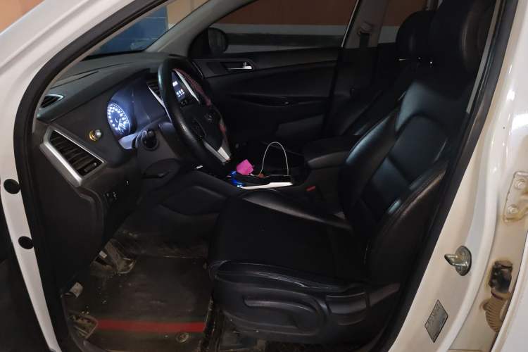 Used Hyundai Tucson 2015 1.6T Dual-Clutch Two-Wheel-Drive Smart Model
