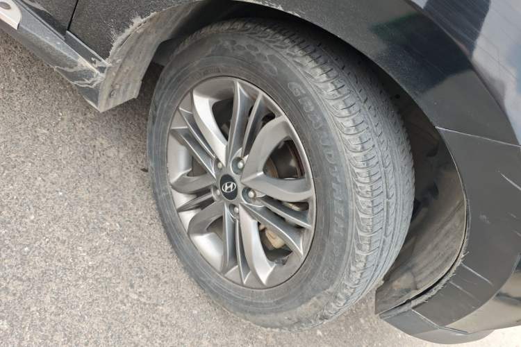 Used Hyundai ix35 2015 2.0L Automatic 2WD Smart Type China IV