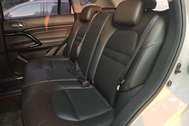 Used GAC Trumpchi GS4 2017 200T Manual Two-Wheel Drive Elite Edition Left Rear Seat