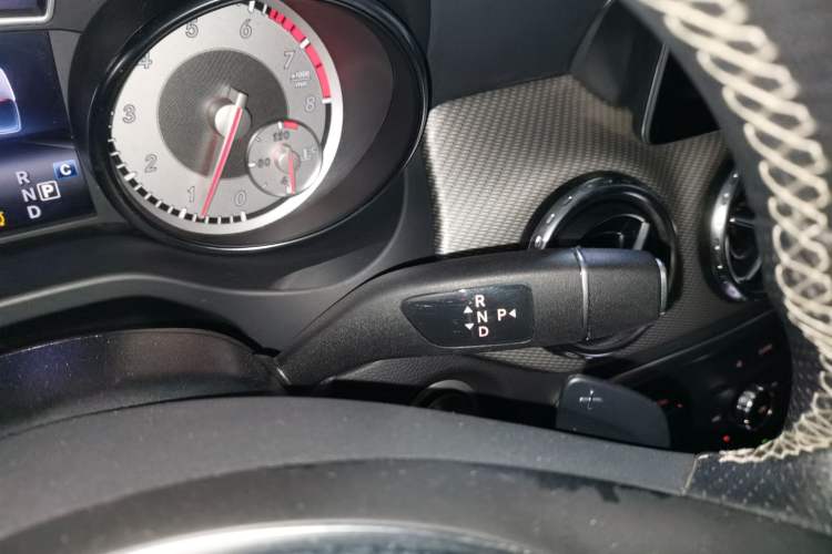 Used Mercedes-Benz GLA 2016 GLA 200 Fashion Model Gear Lever