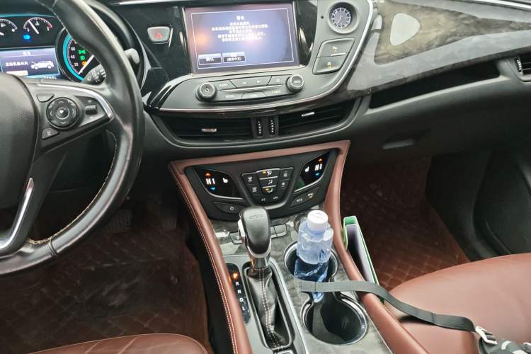 Used Buick Envision 2016 20T Two-Wheel-Drive Elite Model Audio And AC Panel