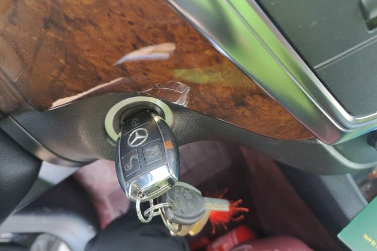 Used Mercedes-Benz M-Class 2014 ML 400 4MATIC Luxury Model