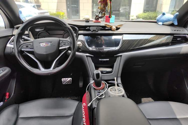 Used Cadillac XT6 2020 28T Seven-Seater Four-Wheel-Drive Leading Version
