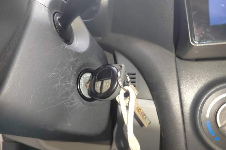 Used Suzuki Alto 2013 1.0L Automatic Luxury Model
