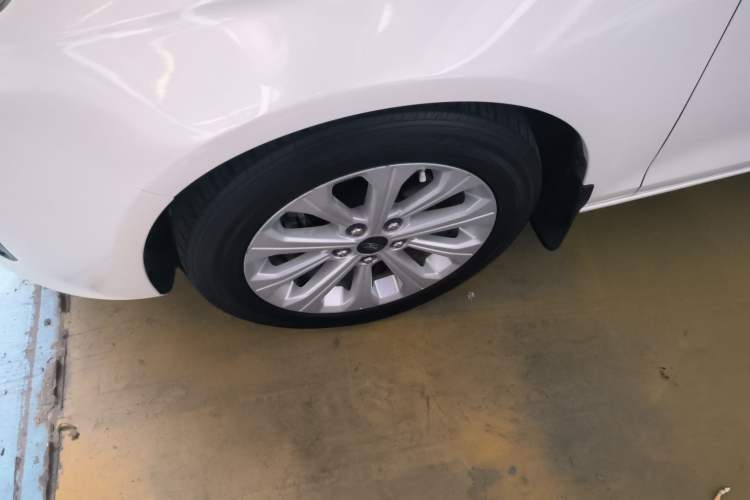 Used Ford Escort 2015 1.5L Automatic Fashion Model
