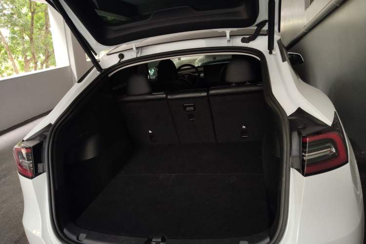Used Tesla Model Y 2024 Performance High-Performance Edition Trunk
