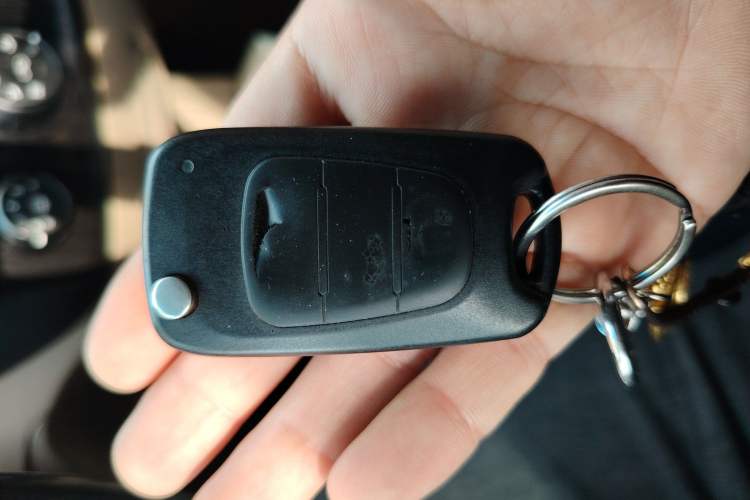 Used Kia Sportage 2013 2.0L Manual Two-Wheel Drive GL Trim Vehicle Key