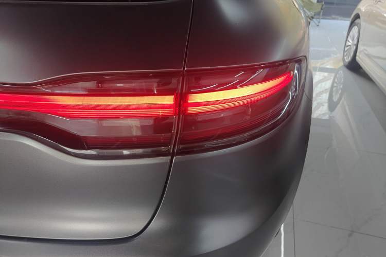 Used Porsche Macan 2021 Macan 2.0T
