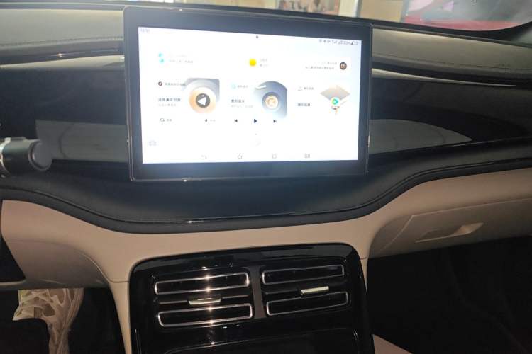 Used BYD Qin PLUS 2024 HONOR Edition DM-i 55KM Leading Model Audio And AC Panel