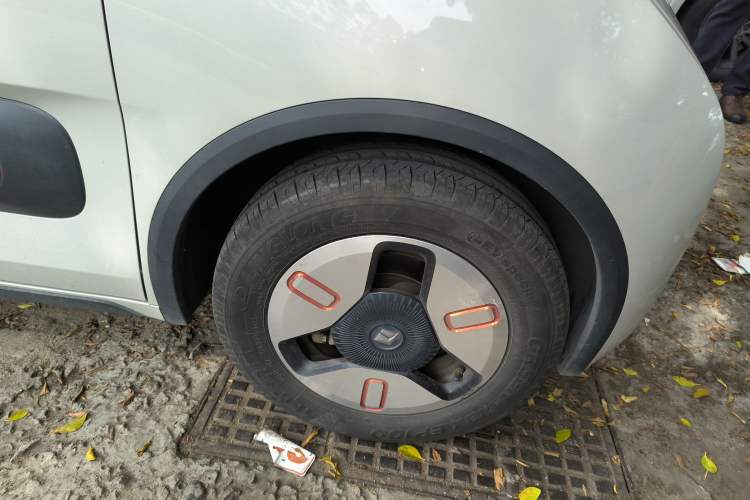 Used Baojun KiWi EV 2022 Artist Lite Edition Lithium Iron Phosphate
