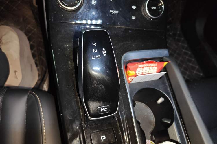 Used Bestune B70 2023 Third Generation 1.5T Automatic Enjoyment Version Gear Lever