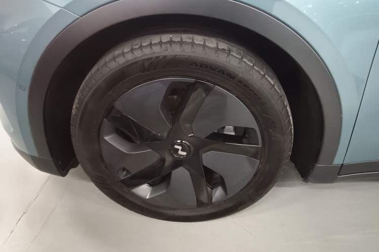 Used ONVO L60 2024 60 kWh Rear-Drive Version