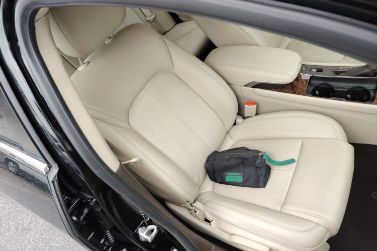 Used Buick LaCrosse 2013 2.4L SIDI Leading Comfort Version
