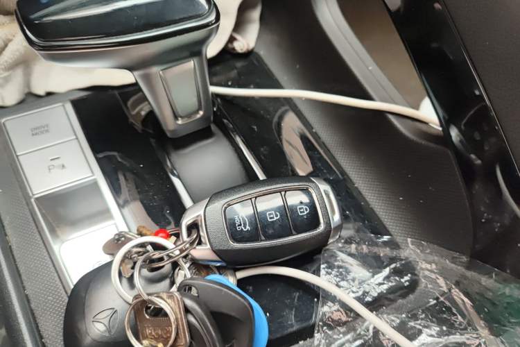 Used Hyundai Elantra 2021 1.5L CVT GLX Elite Edition Vehicle Key