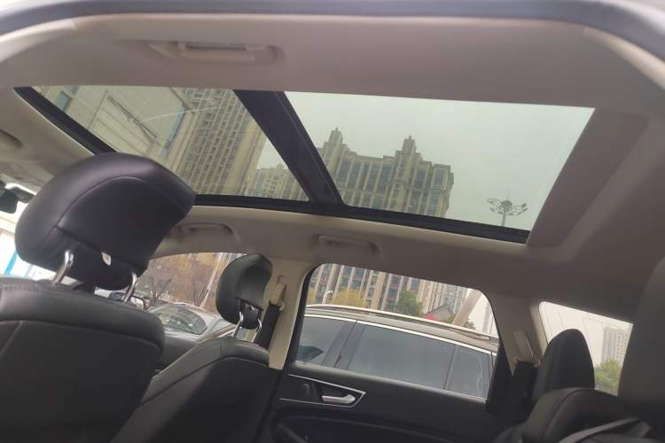 Used Ford Edge 2018 Facelifted EcoBoost 245 Two-Wheel-Drive Platinum Edition 5 Seats China V Emission Standard