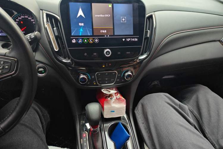 Used Chevrolet Equinox 2022 Mild Hybrid 550T RS Smart Boundary-Setting Edition Audio And AC Panel