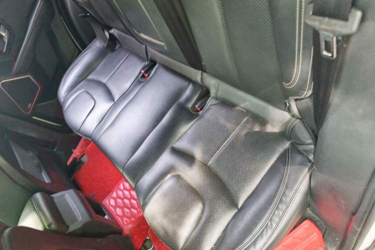 Used Land X7 2015 2.0T Panoramic Prestige Edition
