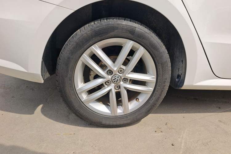 Used Volkswagen Gran Lavida 2017 230TSI DSG Comfort Edition
