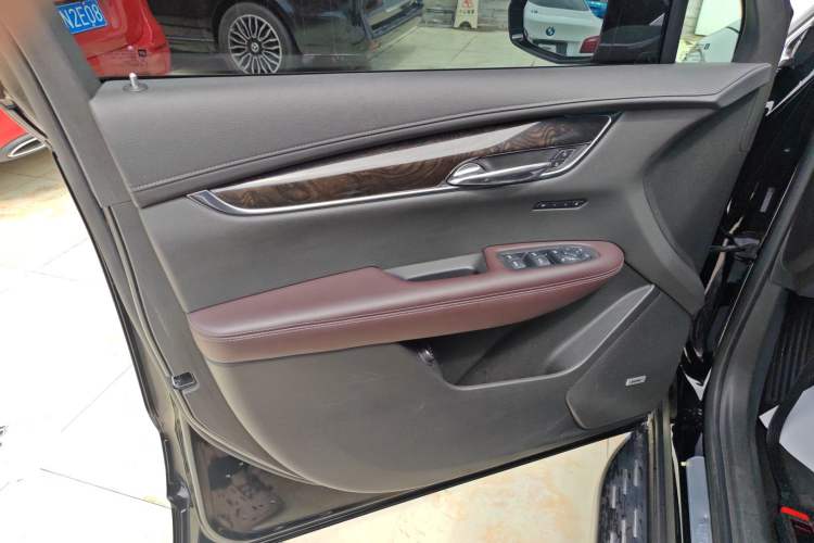 Used Cadillac XT6 2021 2.0T Six-Seater Four-Wheel-Drive Luxury Version