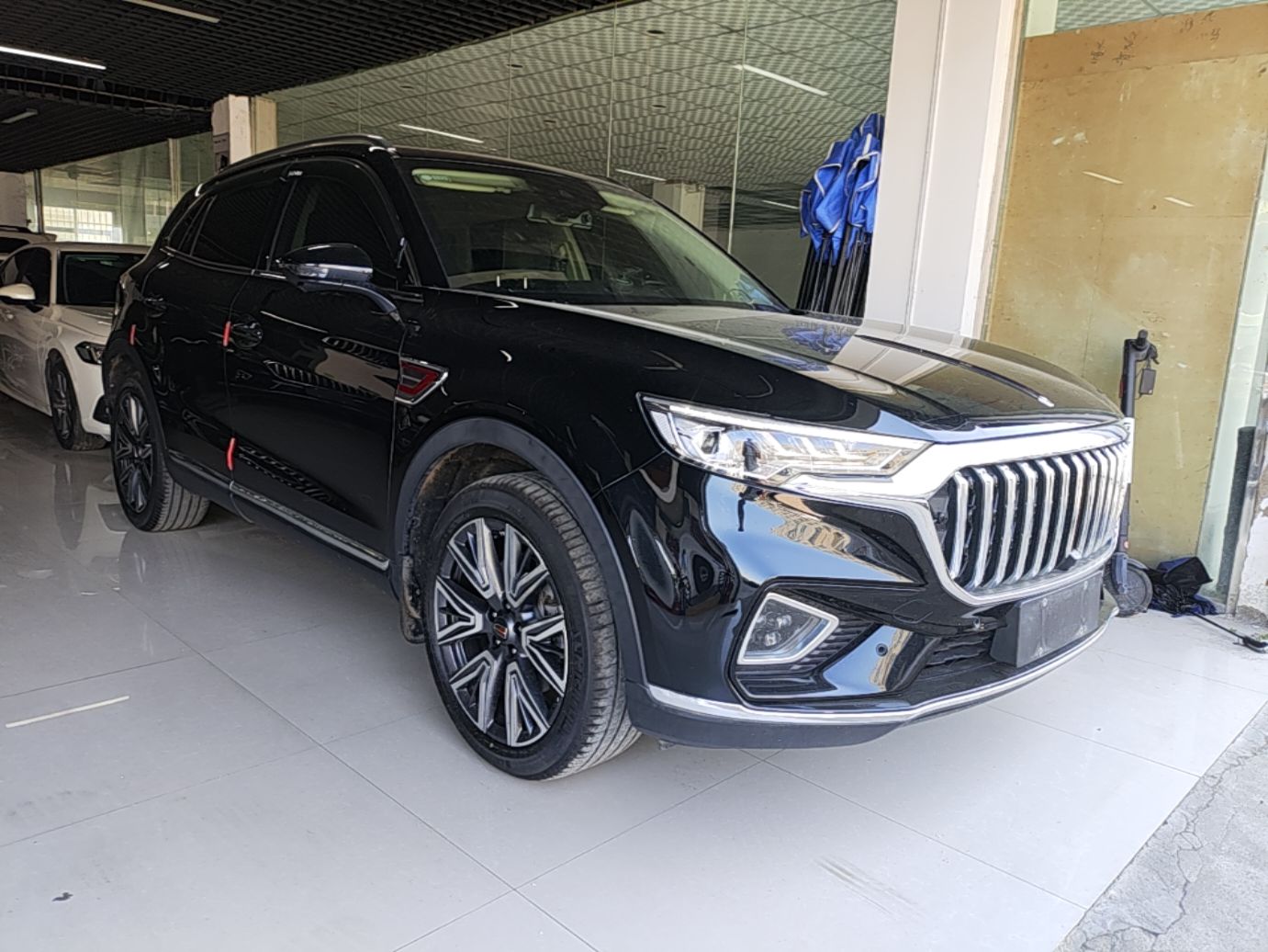 Hongqi HS5 2022 Facelifted Version 2.0T Smart Connect Flagship All-Wheel-Drive Edition — снимка 3