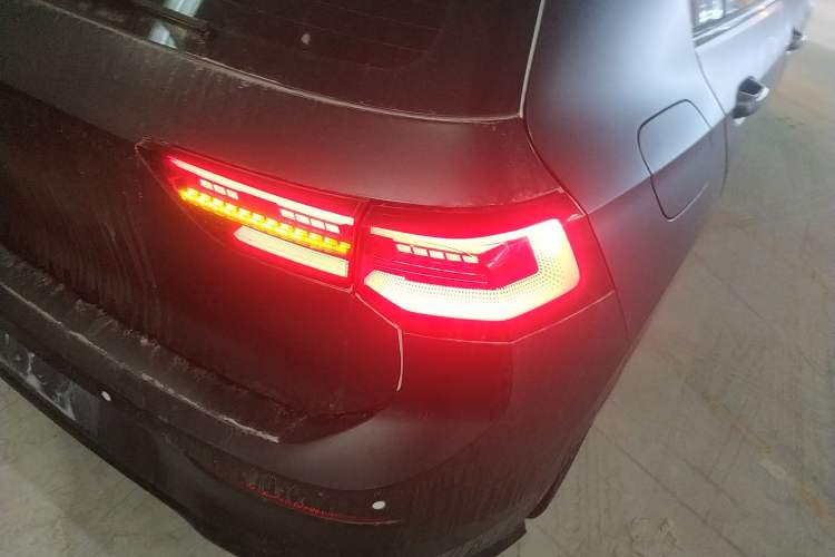 Used Volkswagen Golf 2023 Facelift 280TSI DSG R-Line Lite
