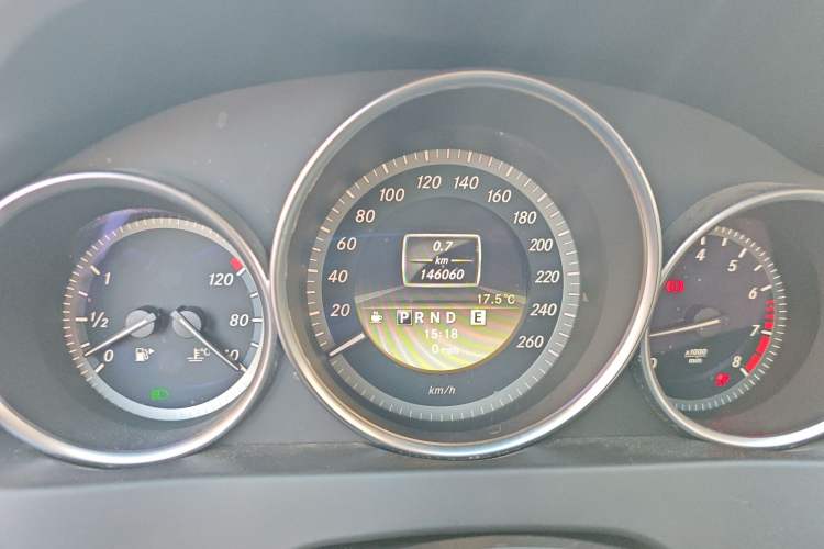 Used Mercedes-Benz C-Class 2010 C 180K Classic model