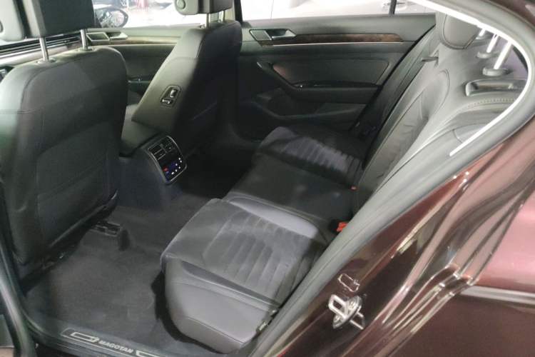 Used Volkswagen Magotan 2018 330TSI DSG Luxury Model