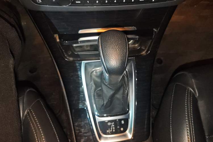 Used Citroen C5 2013 2.3L Automatic Zunyu Model