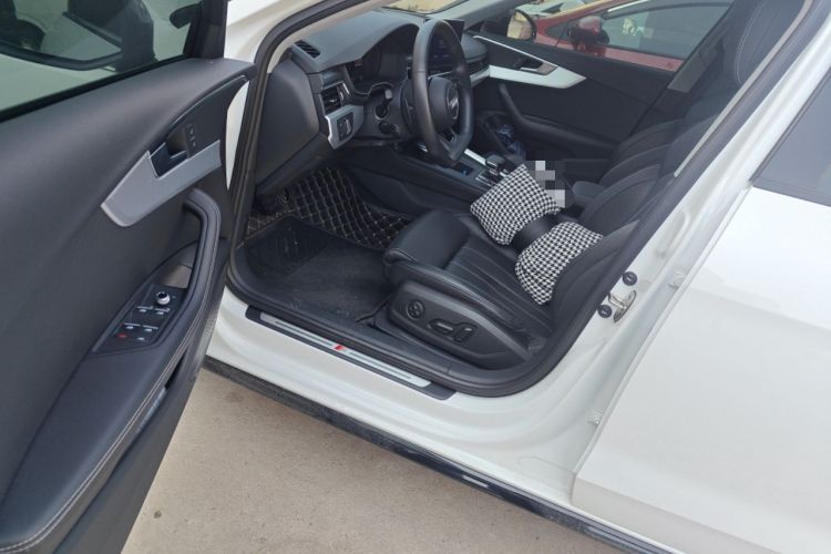 Used Audi A4L 2022 40 TFSI Luxury Dynamic Model
