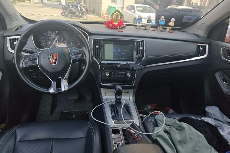 Used Roewe RX5 2016 20T Two-Wheel Drive Automatic Flagship Edition
