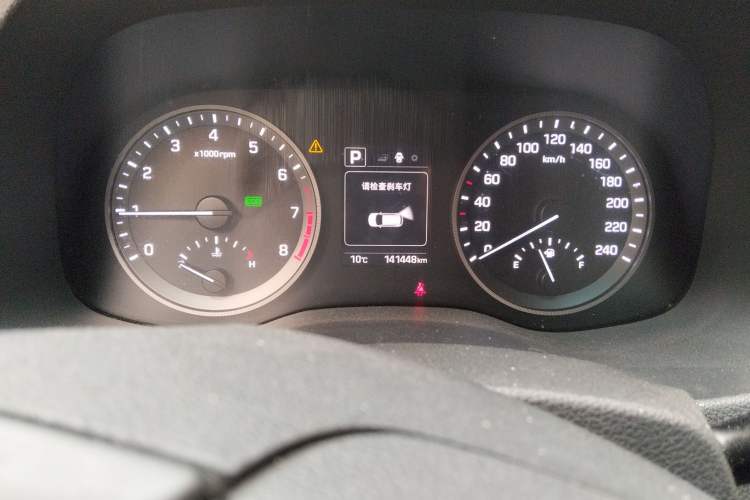 Used Hyundai Tucson 2015 2.0L Automatic Two-Wheel Drive Smart Version
