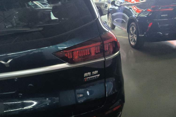 Used Wey Latte DHT-PHEV 2022 1.5T Four-Wheel Drive Extra-Large Version Right Rear Taillight