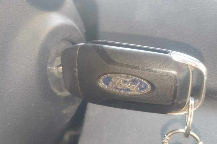 Used Ford Escort 2015 1.5L Automatic Fashion Model
