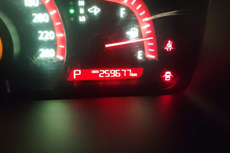 Used Kia Borrego 2008 3.8L Luxury Edition China IV Odometer Close Up