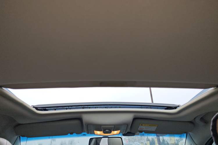 Used Roewe e550 2016 Deluxe Edition