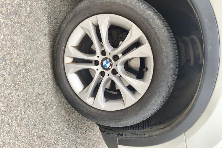 Used BMW X3 2014 xDrive20i X Design Package Right Front Wheel Hub