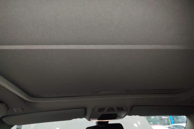 Used BMW 3 Series 2015 328Li Fashion Model Headliner