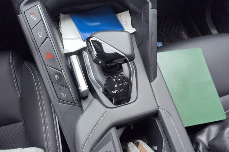 Used Lynk & Co 06 2021 1.5T Shero Pink Special Edition