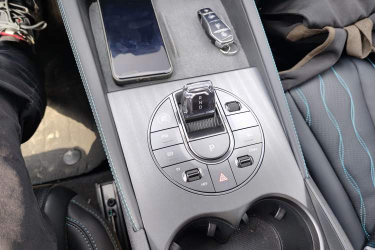 Used BYD Seal 06 New Energy 2025 DM-i Intelligent Drive 120KM Flagship Model Gear Lever