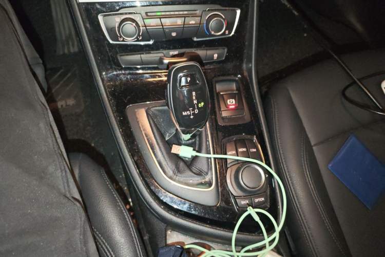 Used BMW 2 Series Gran Tourer 2018 220i Leading Model Gear Lever