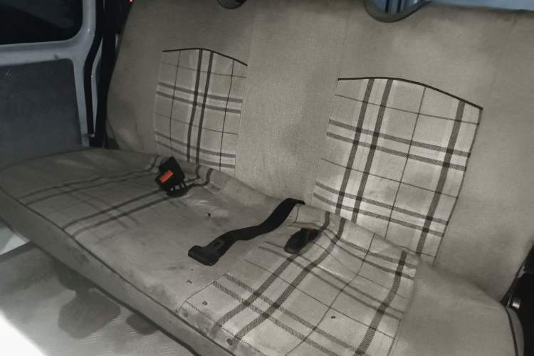 Used Ford Classic Transit 2015 2.8T Diesel Multi-Function Vehicle Short Wheelbase 6-Seater Mid-Roof Edition JX493ZLQ4
