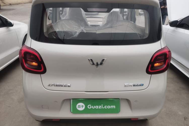 Used Wuling Hongguang MINIEV 2025 Four-Door Version Advanced Edition Rear