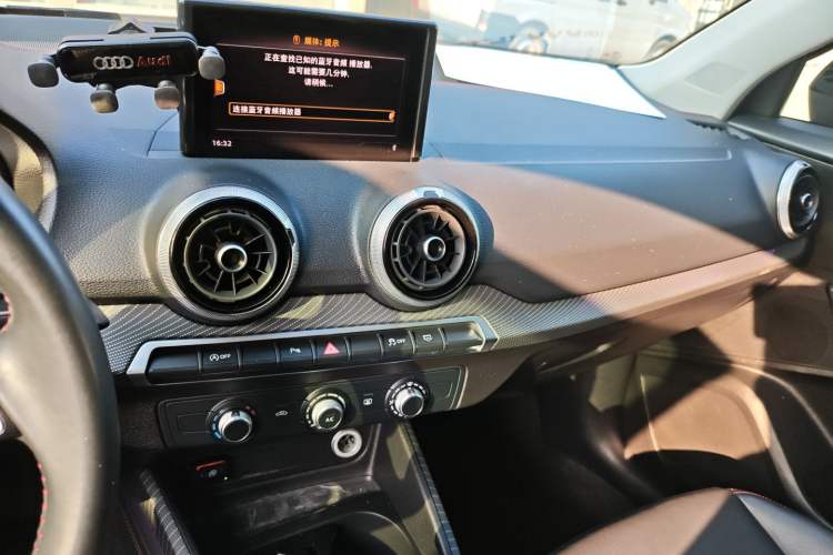 Used Audi Q2L 2022 35 TFSI Progressive Dynamic Edition