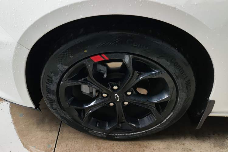 Used Chevrolet Malibu XL 2022 Redline 550T Automatic Sport Edition Left Front Wheel Hub