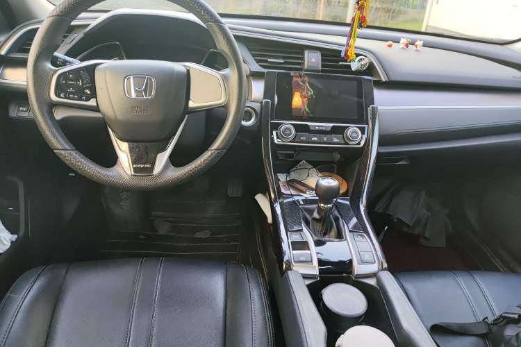 Used Honda Civic 2016 220TURBO Manual Luxury Edition