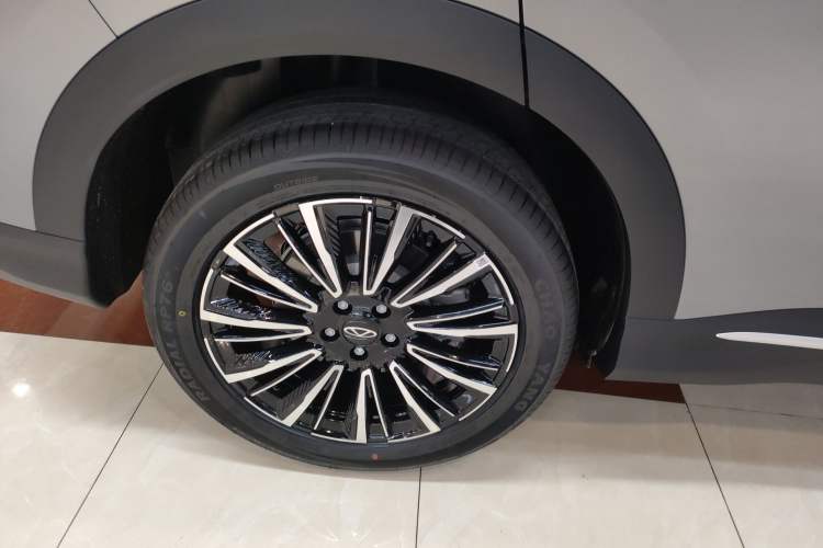 Used Chery Tiggo 8 2026 Model, 5th Generation Tiger Model, Kunpeng 1.6T Automatic Prestige Version