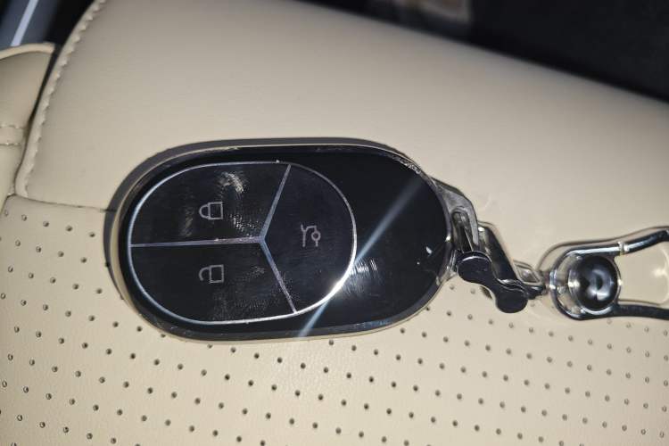 Used Nio ES6 2024 75 kWh
