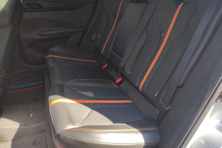 Used CHANGAN UNI-V 2025 1.5T 500Bar High-Energy Version Left Rear Seat