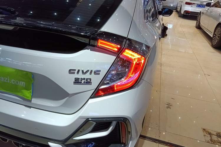 Used Honda Civic 2021 HATCHBACK 220TURBO CVT Trendy Cool Edition Right Rear Taillight