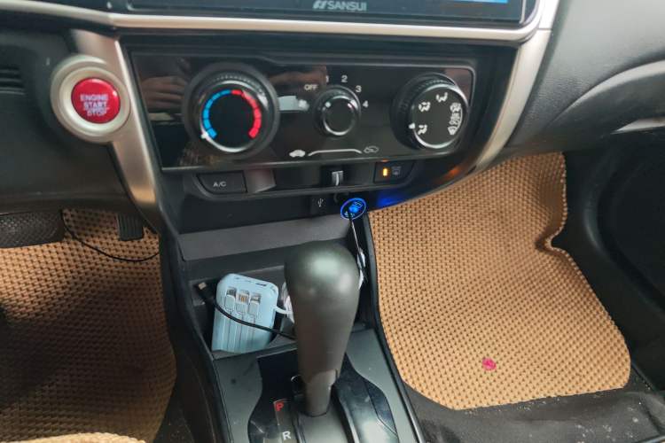 Used Honda City 2017 1.5L CVT Elite Edition Audio And AC Panel